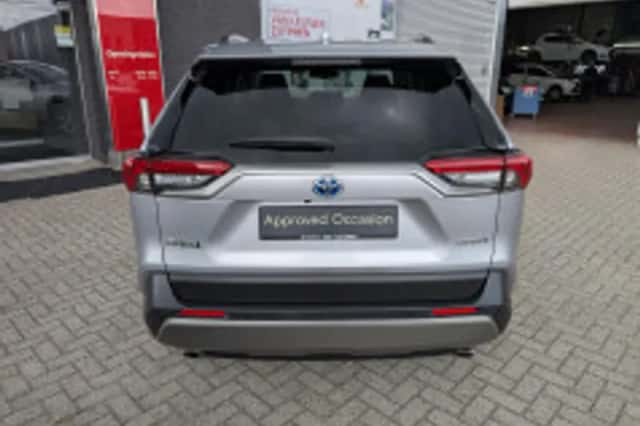 Toyota RAV4 (2024) thumbnail 6