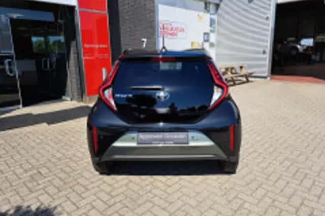 Toyota Aygo (2022) thumbnail 6