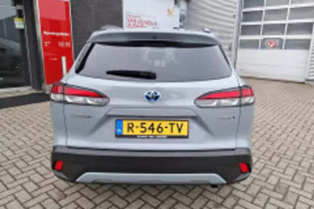 Toyota Corolla Cross (2023) thumbnail 5