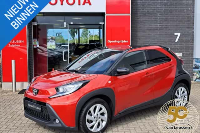 Toyota Aygo (2022) thumbnail 1