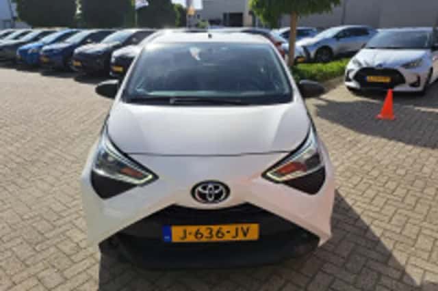 Toyota Aygo (2020) thumbnail 5