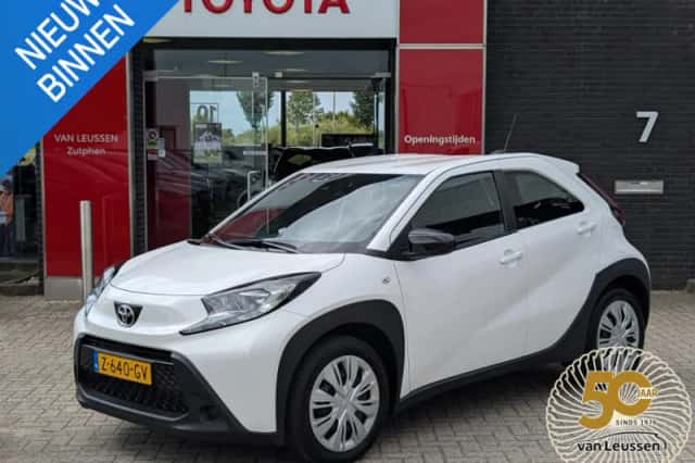 Toyota Aygo (2024) thumbnail 1