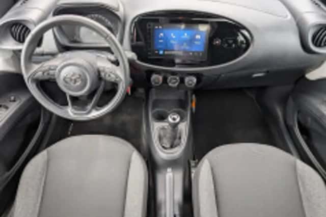 Toyota Aygo (2024) thumbnail 3