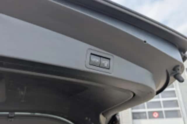 Toyota Corolla (2023) thumbnail 6
