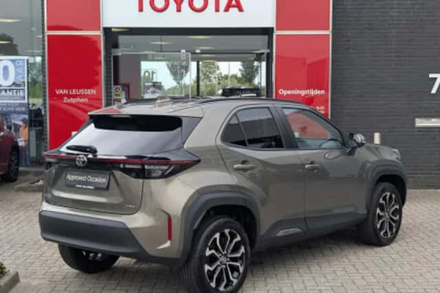 Toyota Yaris Cross (2025) thumbnail 2