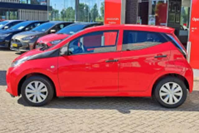 Toyota Aygo (2017) thumbnail 4