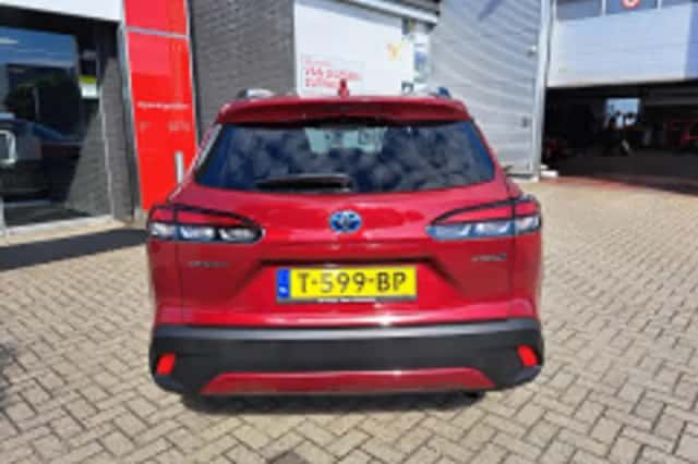 Toyota Corolla Cross (2023) thumbnail 6