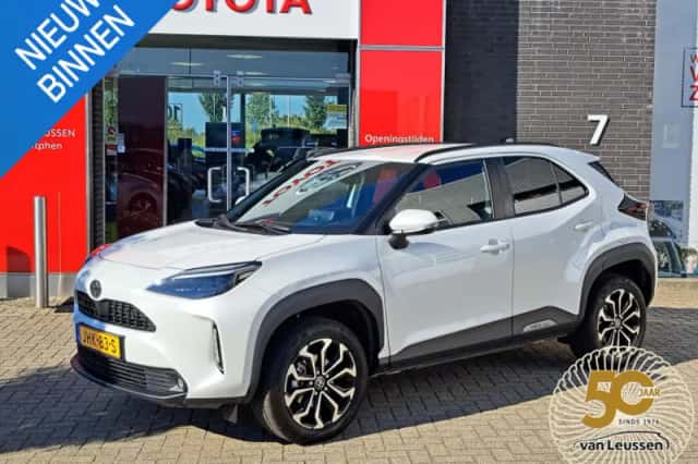 Toyota Yaris Cross (2025) thumbnail 1