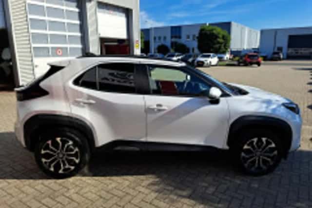 Toyota Yaris Cross (2025) thumbnail 4