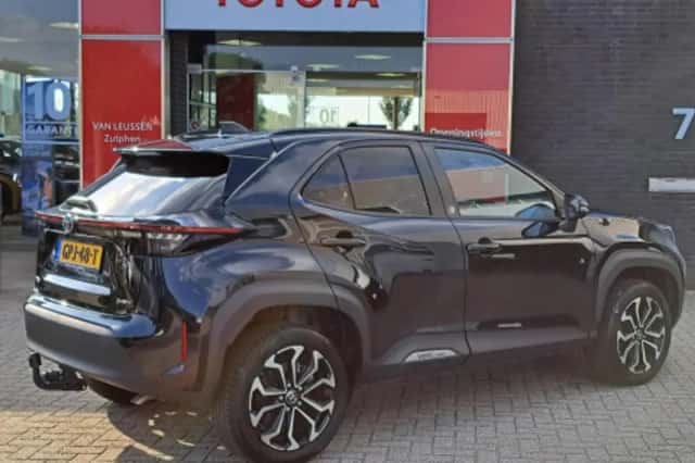 Toyota Yaris Cross (2024) thumbnail 2