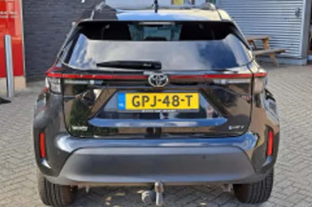 Toyota Yaris Cross (2024) thumbnail 3