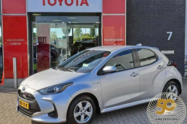 Toyota Yaris (2021) thumbnail 1