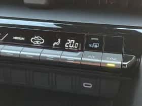 Toyota C hr (2025) thumbnail 23