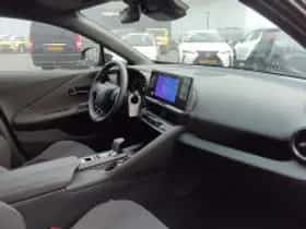 Toyota C hr (2025) thumbnail 5