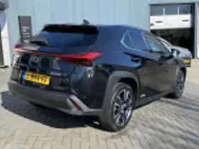 Lexus UX (2021) thumbnail 39