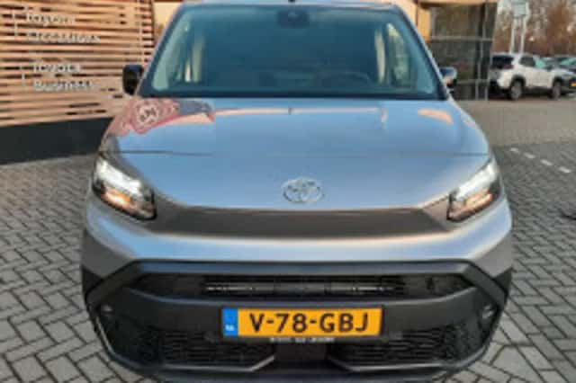 Toyota Proace (2025) thumbnail 4
