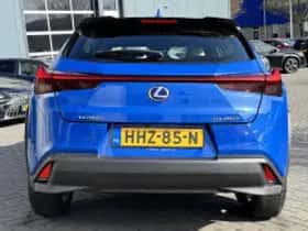 Lexus UX (2021) thumbnail 5