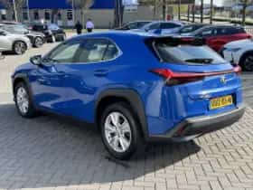 Lexus UX (2021) thumbnail 6