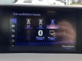 Lexus UX (2021) thumbnail 62