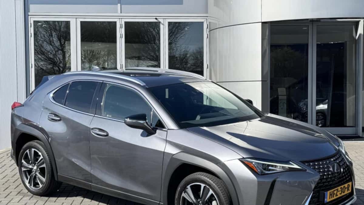 Lexus UX (2020) — foto 1