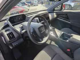 Toyota bZ4X (2024) thumbnail 10