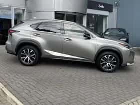 Lexus NX (2016) thumbnail 2