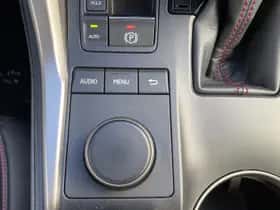 Lexus NX (2016) thumbnail 29