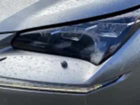 Lexus NX (2016) thumbnail 51