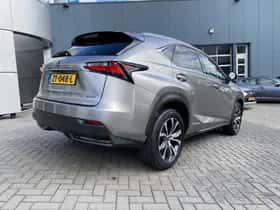 Lexus NX (2016) thumbnail 85