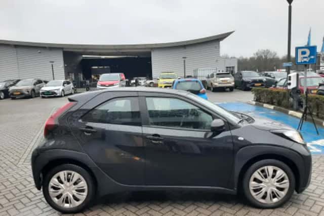 Toyota Aygo X (2024) thumbnail 2