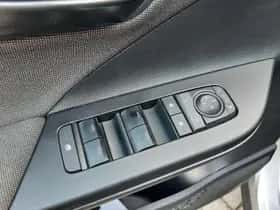 Toyota C hr (2025) thumbnail 21