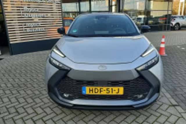 Toyota C hr (2025) thumbnail 4