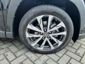 Toyota Corolla (2025) thumbnail 3