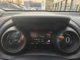 Toyota Yaris (2022) thumbnail 12