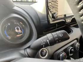 Toyota Yaris (2022) thumbnail 24