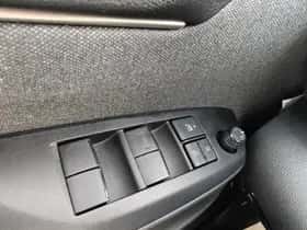 Toyota Yaris (2022) thumbnail 28