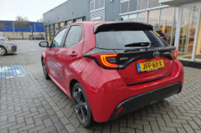 Toyota Yaris (2025) thumbnail 6