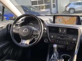 Lexus RX (2017) thumbnail 31