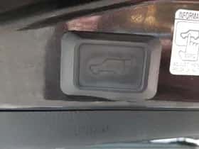 Toyota RAV4 (2017) thumbnail 17