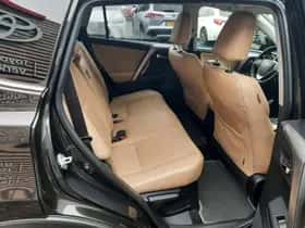 Toyota RAV4 (2017) thumbnail 35