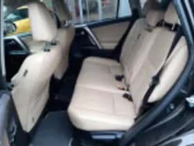 Toyota RAV4 (2017) thumbnail 69