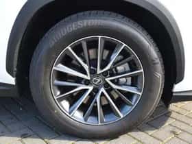 Lexus NX (2025) thumbnail 16