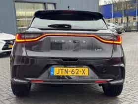 Lexus LBX (2025) thumbnail 4