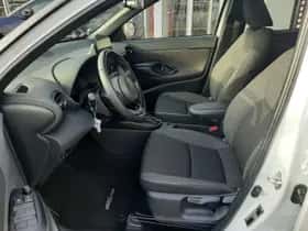Toyota Yaris Cross (2024) thumbnail 23