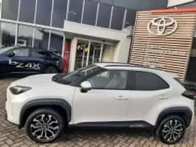 Toyota Yaris Cross (2024) thumbnail 4