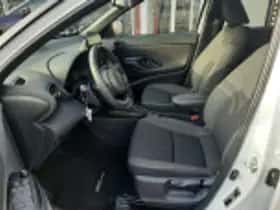Toyota Yaris Cross (2024) thumbnail 52