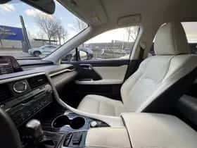 Lexus RX (2018) thumbnail 40