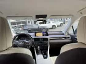 Lexus RX (2018) thumbnail 82