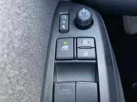 Toyota Yaris (2025) thumbnail 32