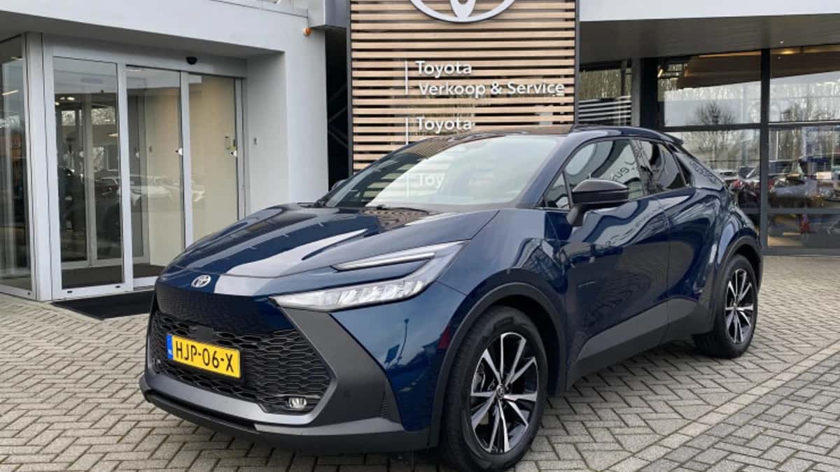 Toyota C hr (2025) — foto 1